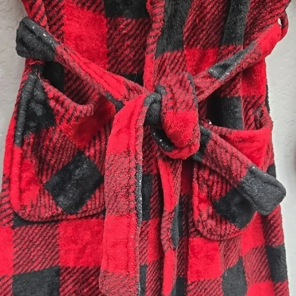 Cuddl Duds Kids Chill Chaser Red Black Buffalo Plaid Child Robe Faux Fur Plush